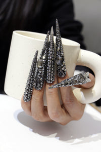 Black Diamond Stiletto Nails S44-1191